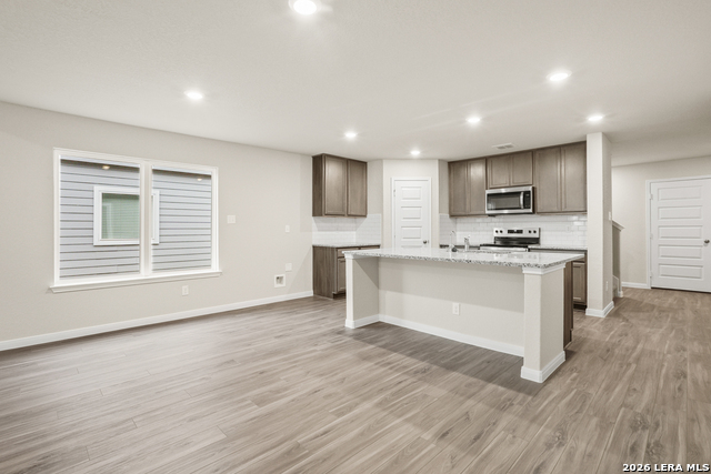 Image 10 of 33 For 1224 Sweden  