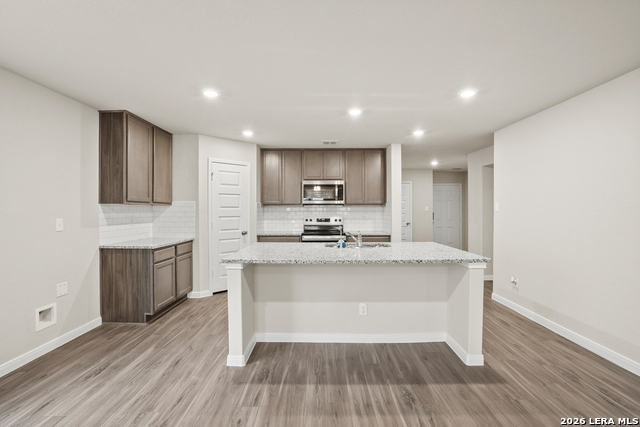 Image 2 of 33 For 1224 Sweden  