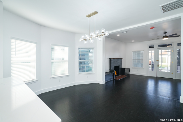 Image 11 of 38 For 1222 Hays  