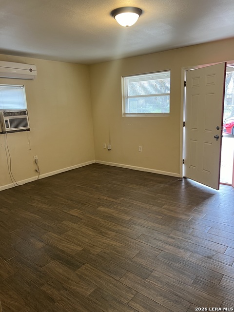 Image 2 of 7 For 4419 Hein N 3