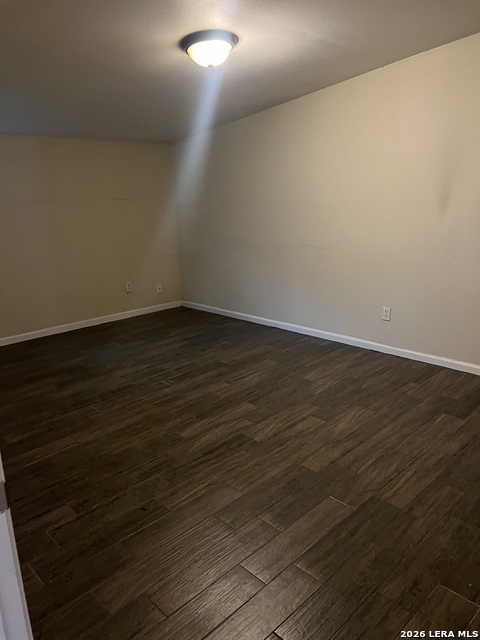 Image 4 of 7 For 4419 Hein N 3