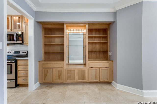 Image 12 of 29 For 201 Ellwood  114