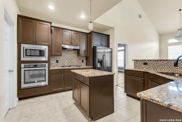 Image 10 of 42 For 21531 La Pena