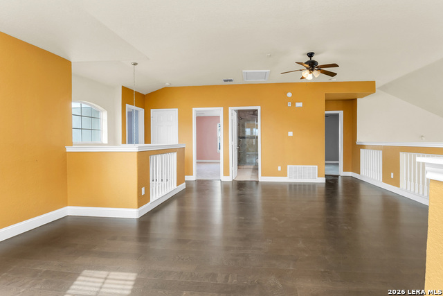 Image 18 of 42 For 21531 La Pena