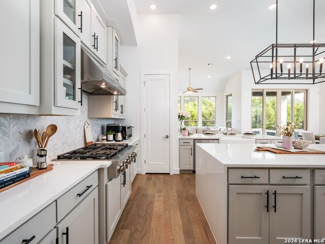 Image 11 of 35 For 7018 Cantera Manor