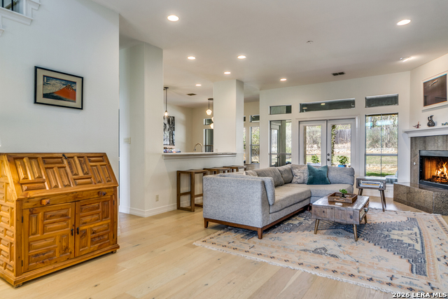 Image 11 of 46 For 643 Ridge  