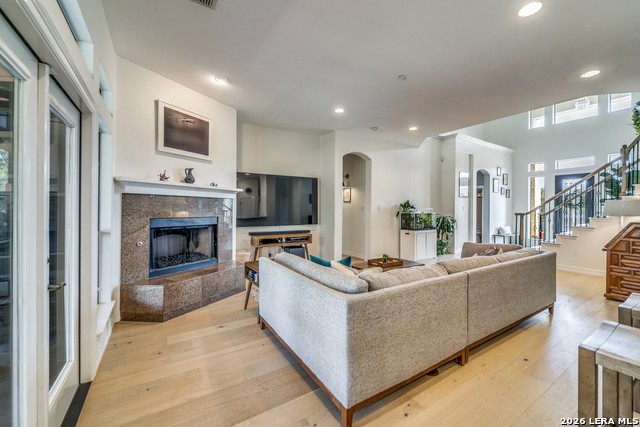 Image 15 of 46 For 643 Ridge  