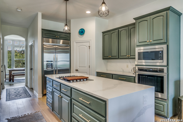 Image 19 of 46 For 643 Ridge  