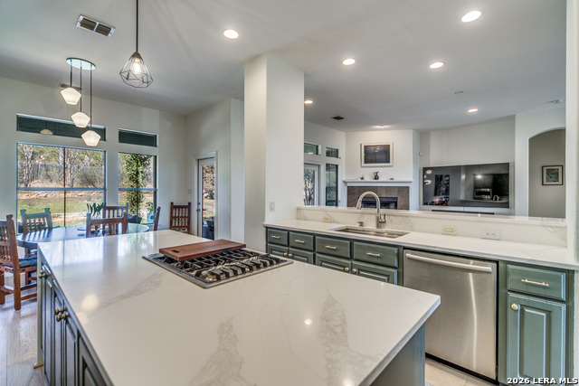 Image 21 of 46 For 643 Ridge  