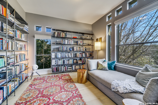 Image 26 of 46 For 643 Ridge  