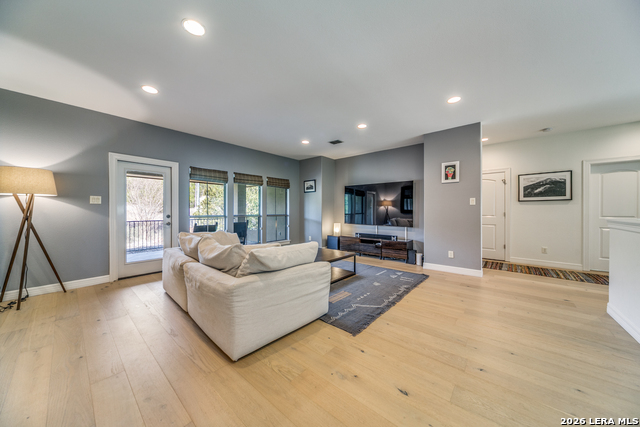 Image 32 of 46 For 643 Ridge  