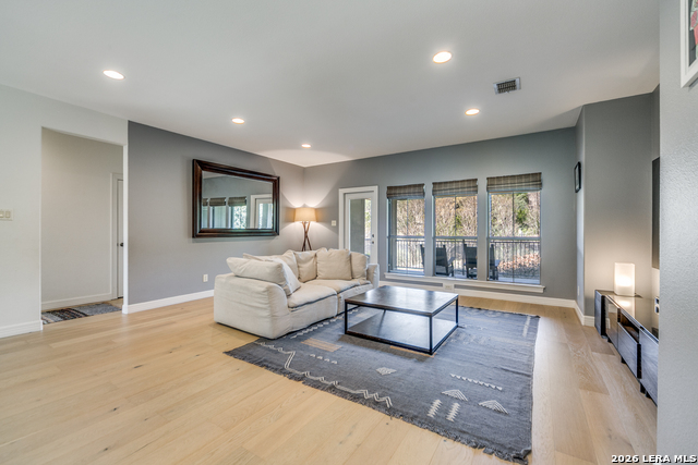 Image 33 of 46 For 643 Ridge  