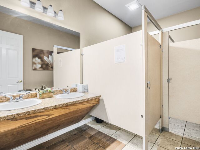 Listing photo id 30 for 14235 Blanco