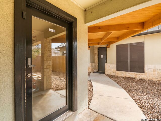 Listing photo id 35 for 14235 Blanco