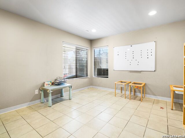 Listing photo id 38 for 14235 Blanco