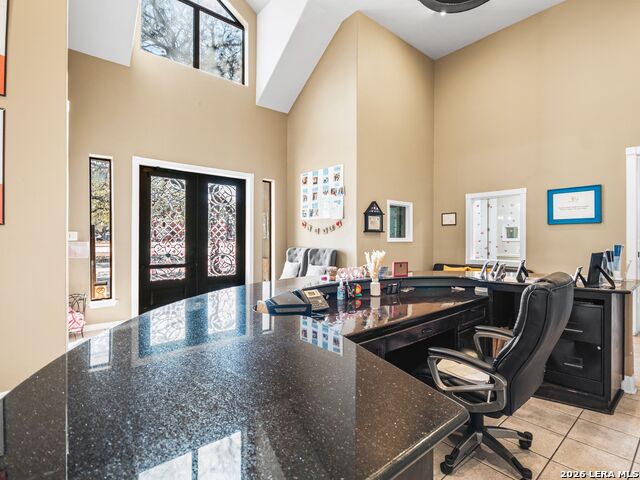 Listing photo id 3 for 14235 Blanco