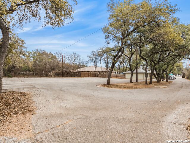 Listing photo id 50 for 14235 Blanco