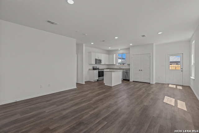 Image 3 of 35 For 1525 Gentle View