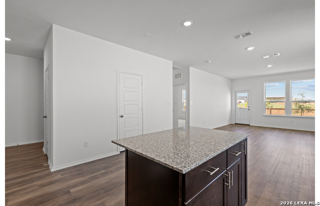 Listing photo id 8 for 1518 Silver Run