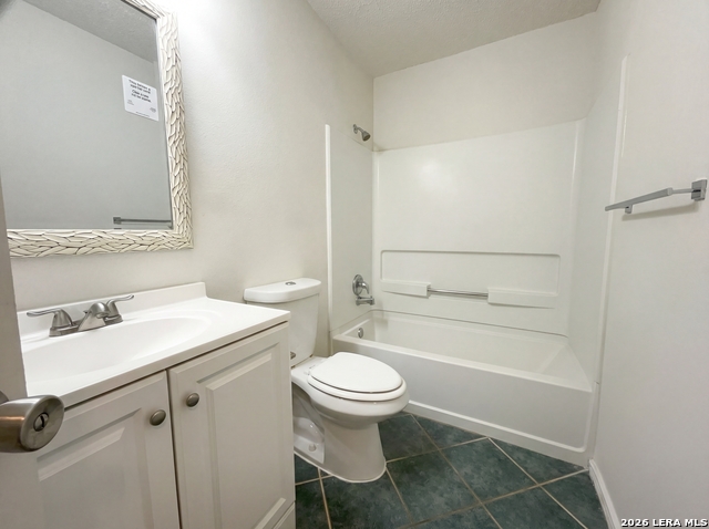 Image 15 of 16 For 3741 Candlebluff