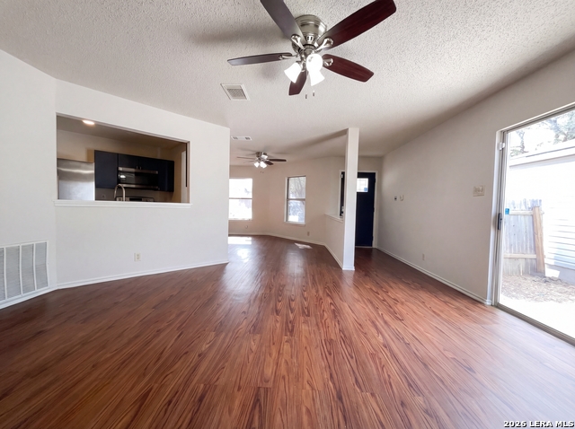 Image 7 of 16 For 3741 Candlebluff