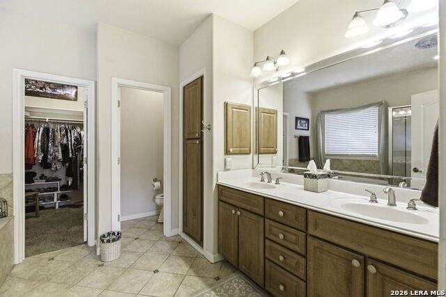 Image 17 of 37 For 26011 Hootananny