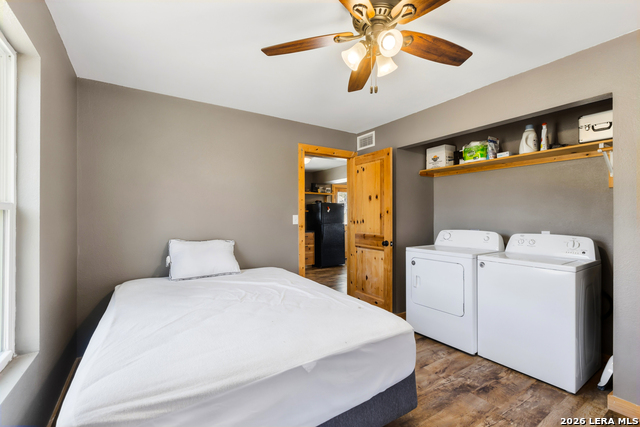 Image 16 of 50 For 1030 Owl Hollow