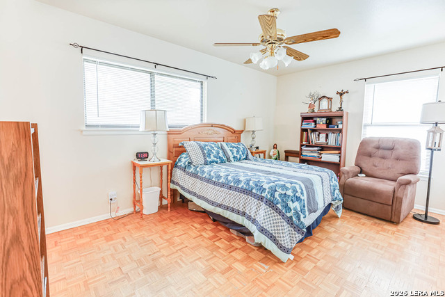 Image 9 of 15 For 3914 Anton  