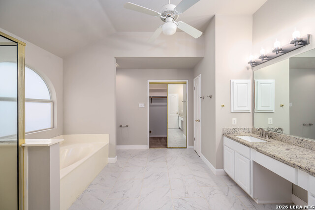 Image 10 of 17 For 16558 Redland Ranch