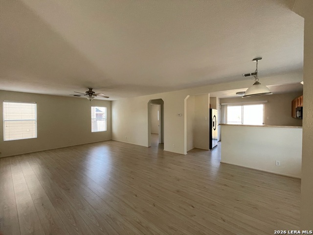 Image 4 of 21 For 25447 Longbranch Run