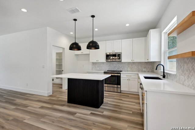 Image 12 of 76 For 1934 Lamar St