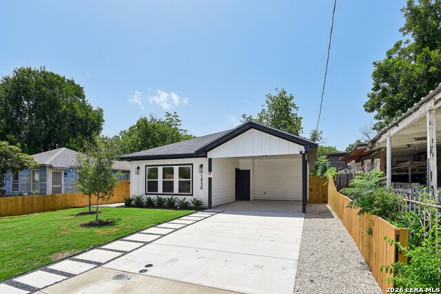 Image 38 of 76 For 1934 Lamar St