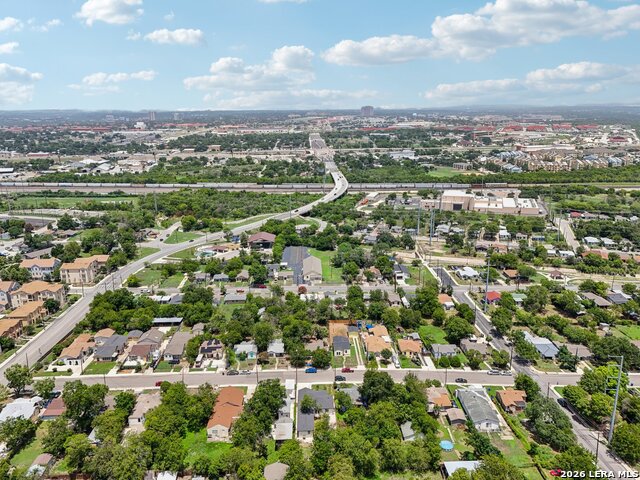 Image 51 of 76 For 1934 Lamar St