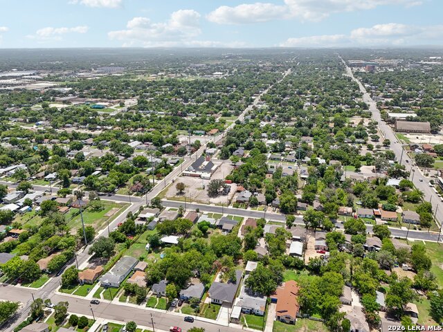 Image 59 of 76 For 1934 Lamar St