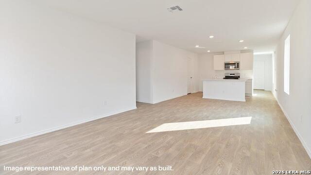 Image 4 of 37 For 16027 Mahogany Way