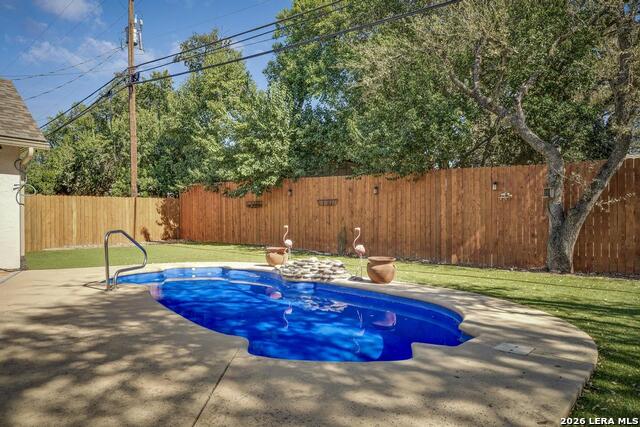 Listing photo id 22 for 14910 Ben Ali