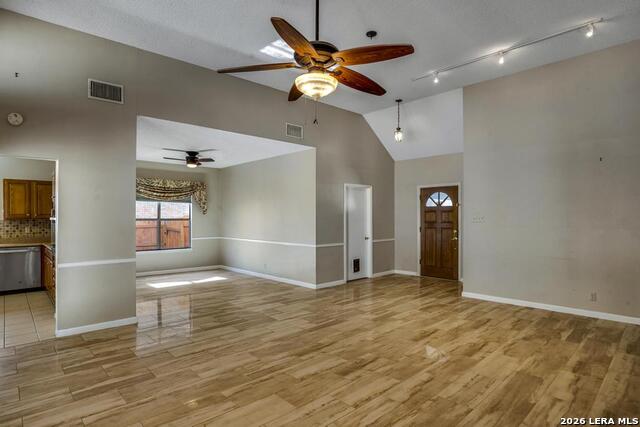 Listing photo id 3 for 14910 Ben Ali