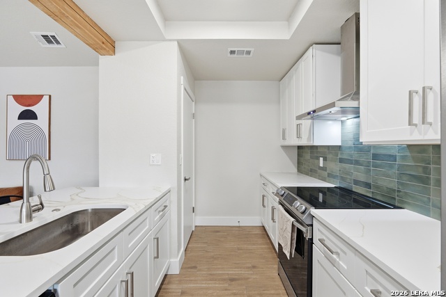 Image 12 of 34 For 5014 Tree Top