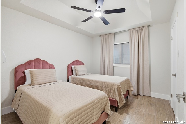 Image 17 of 34 For 5014 Tree Top