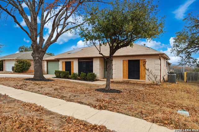 Image 2 of 34 For 5014 Tree Top