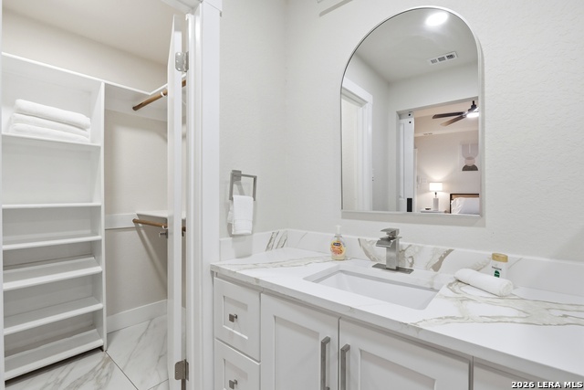 Image 21 of 34 For 5014 Tree Top