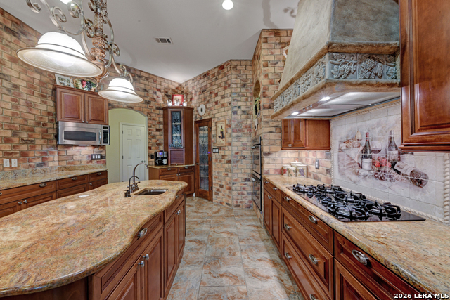 Image 24 of 81 For 1700 Frontier