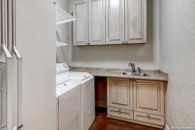 Image 30 of 81 For 1700 Frontier