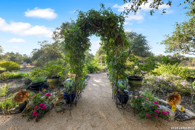 Image 52 of 81 For 1700 Frontier