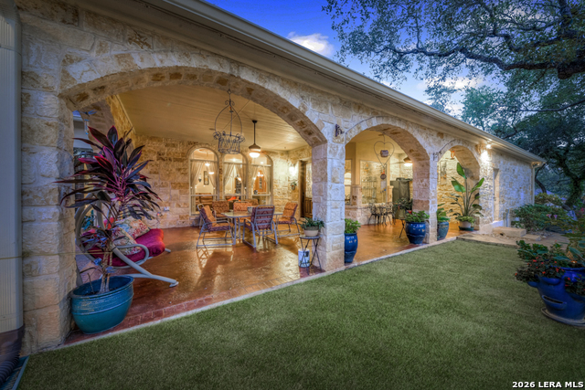 Image 62 of 81 For 1700 Frontier