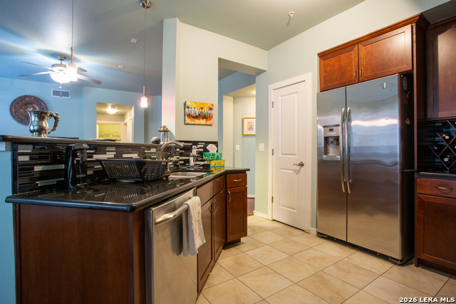 Image 12 of 27 For 7342 Oak Manor  7109