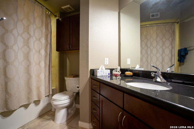 Image 20 of 27 For 7342 Oak Manor  7109