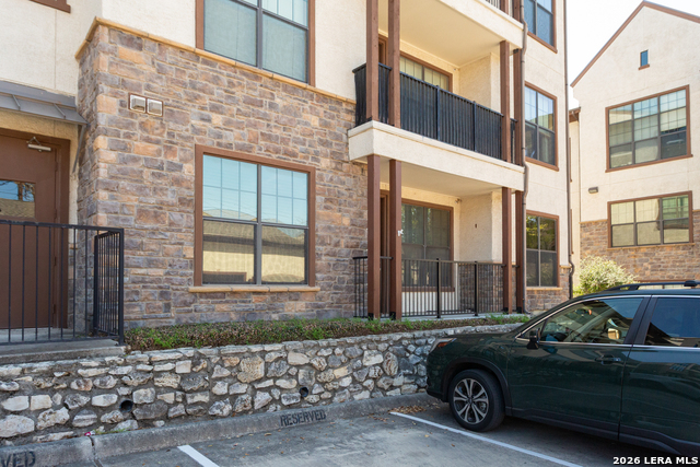 Image 23 of 27 For 7342 Oak Manor  7109