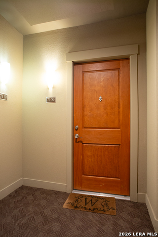 Image 3 of 27 For 7342 Oak Manor  7109