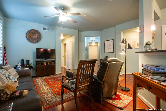 Image 5 of 27 For 7342 Oak Manor  7109